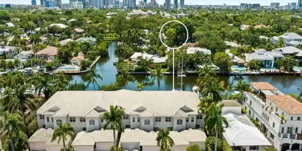 93 HENDRICKS ISLE