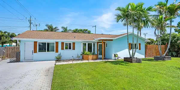 1 WINDSOR Road W