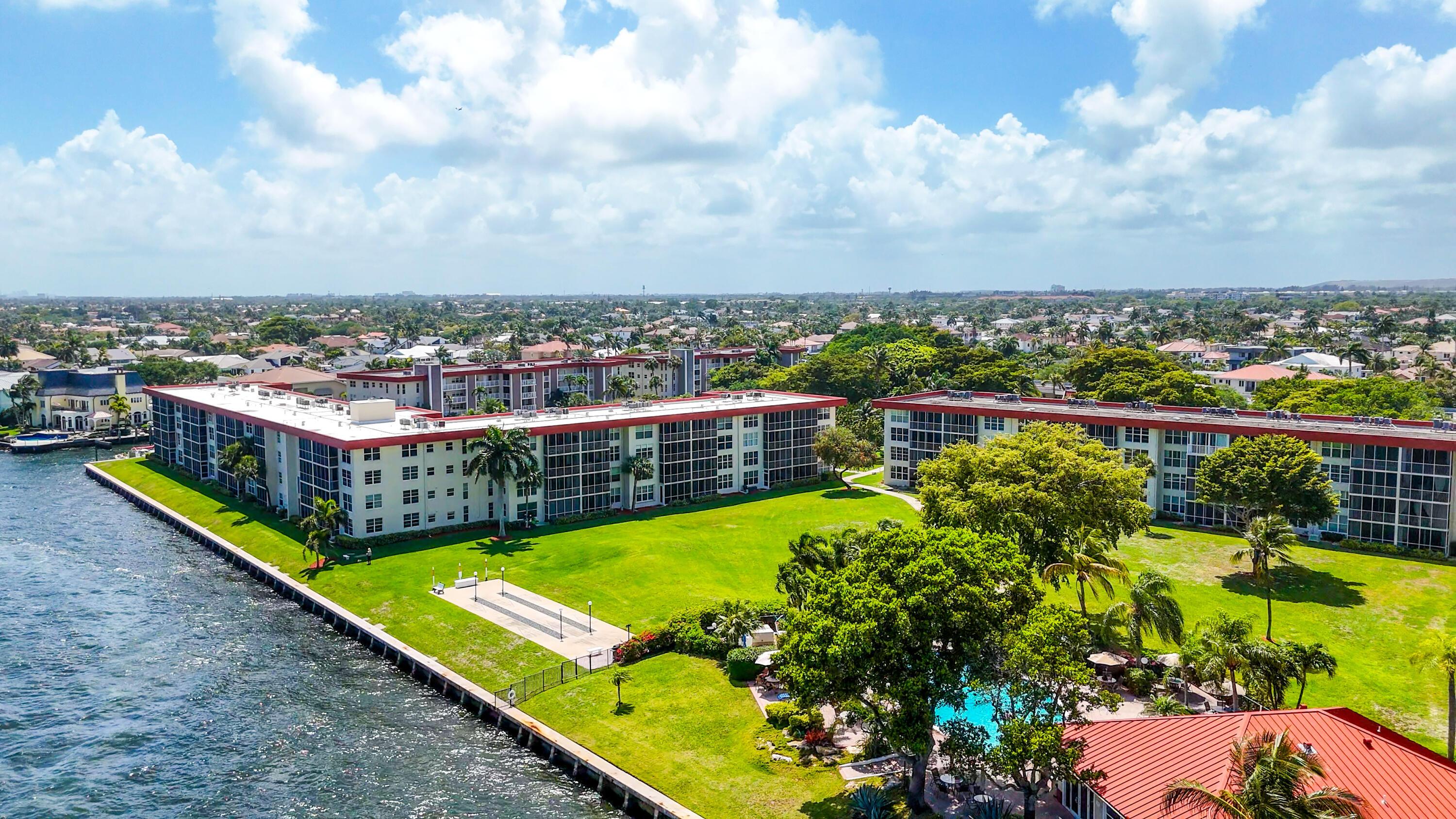 Image 4: 3180 NE 48CT unit 201 Drone shots-9