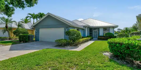 2300 SW Mayflower Drive