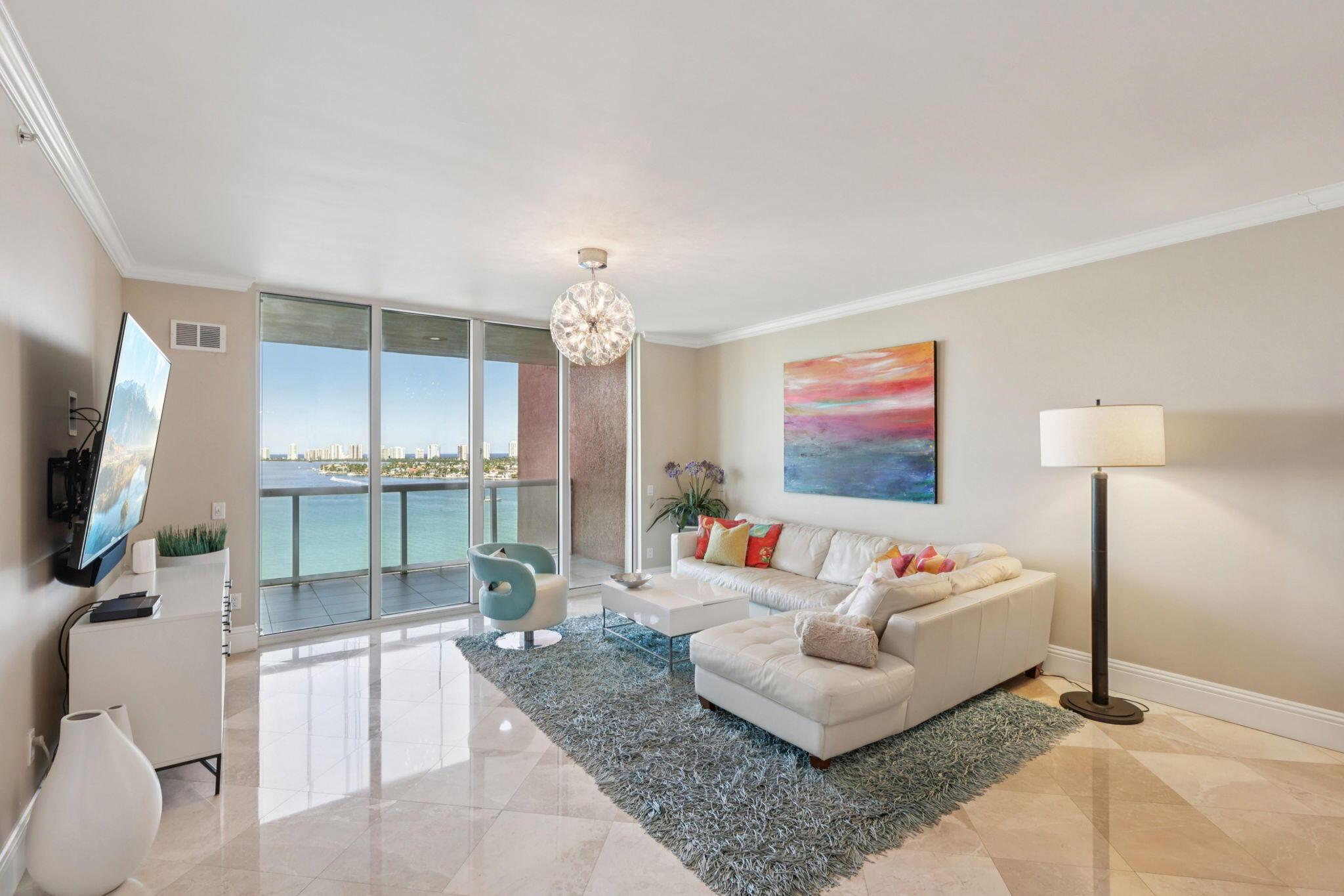Image 1: 43-web-or-mls-Lake Shore Dr 1404-S1001-0
