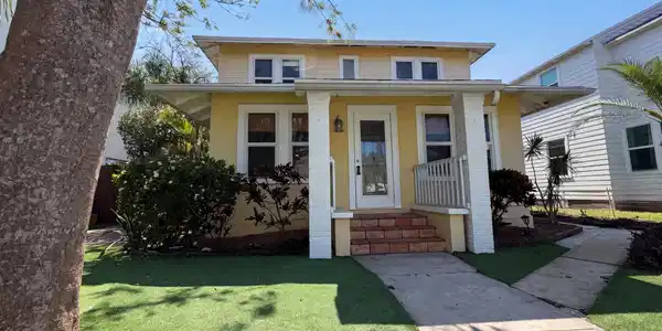 207 S Ocean Breeze
