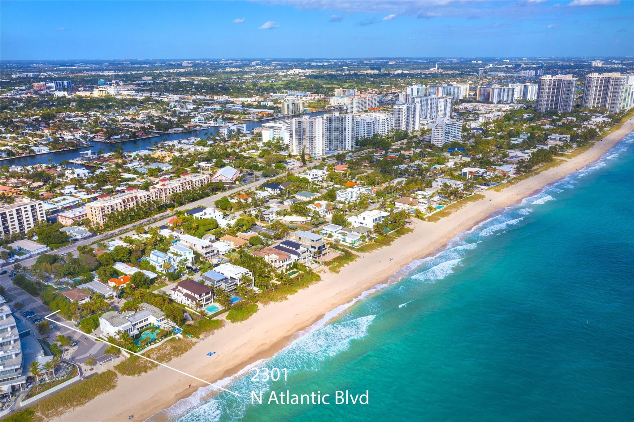 Image 2: Direct Beach Access Across the Street