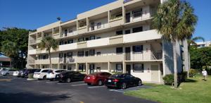 555 Banyan Tree Lane