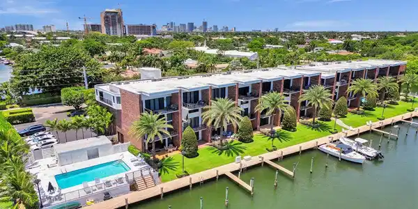 1800 S Ocean Drive