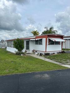 11055 SE Federal Highway