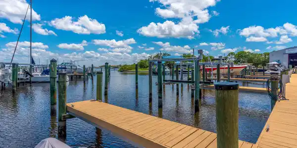 Image 2: ADMIRALTY DOCK SHOT BROCHURE SHOT.2020 E