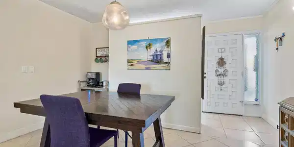 Image 2: Dining room