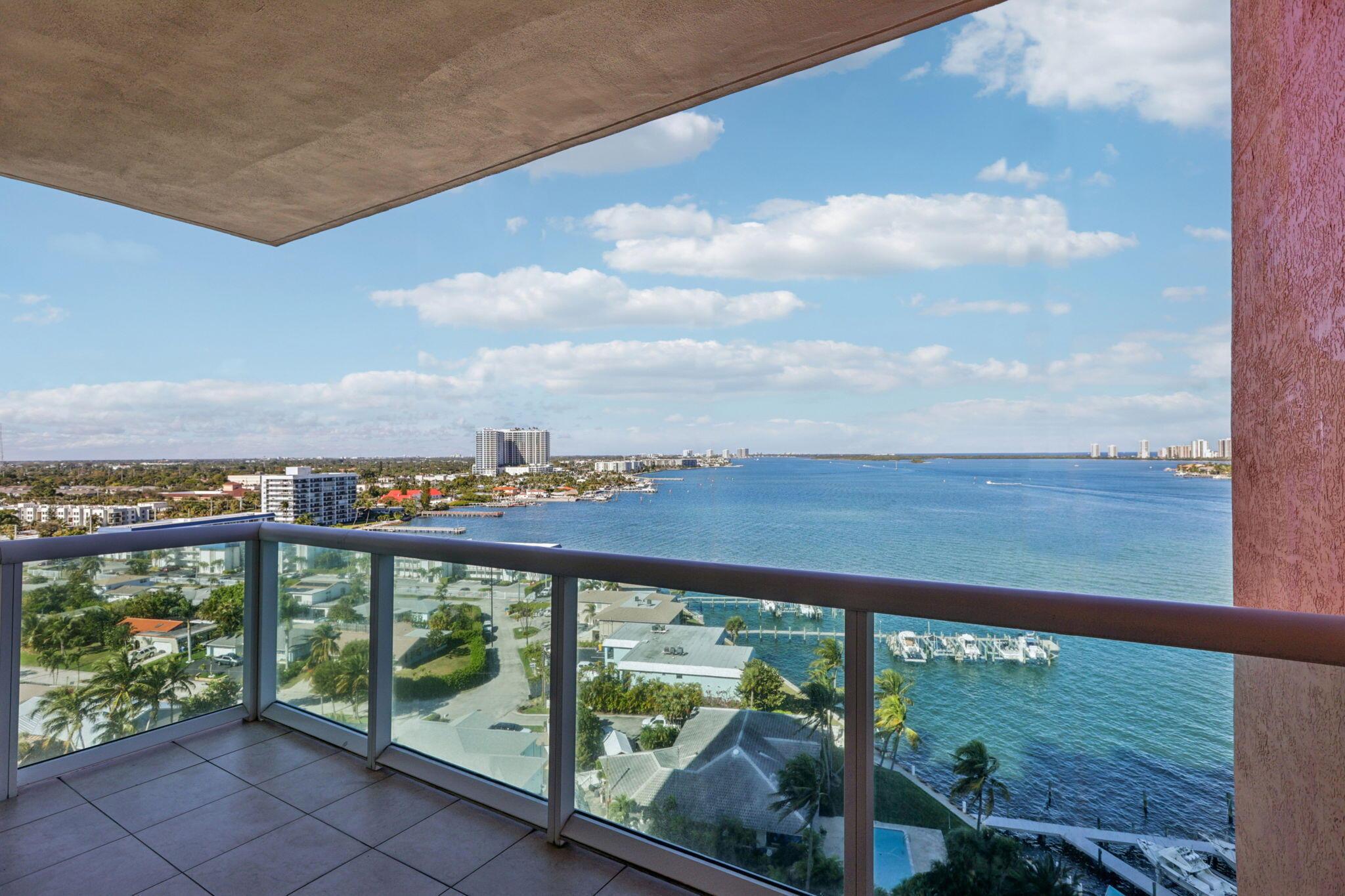 Image 4: 45-web-or-mls-Lake Shore Dr 1404-S1001-0