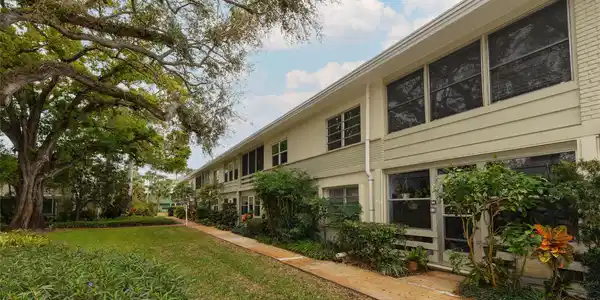 677 Royal Palm Blvd