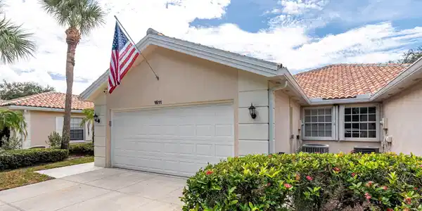 1611 SW Shady Lake Terrace