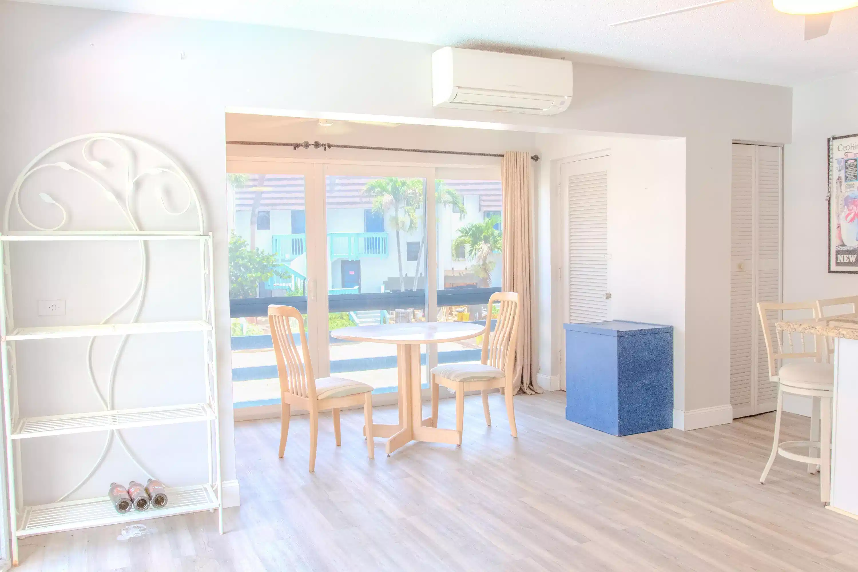 Image 1: 2condo-living-room