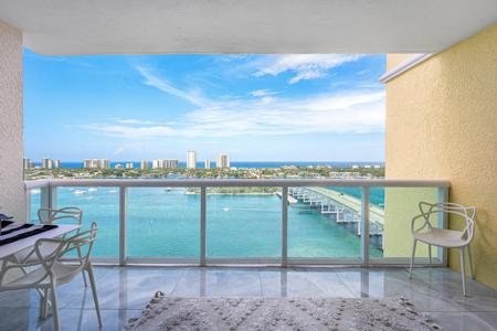 2640 Lake Shore Drive
