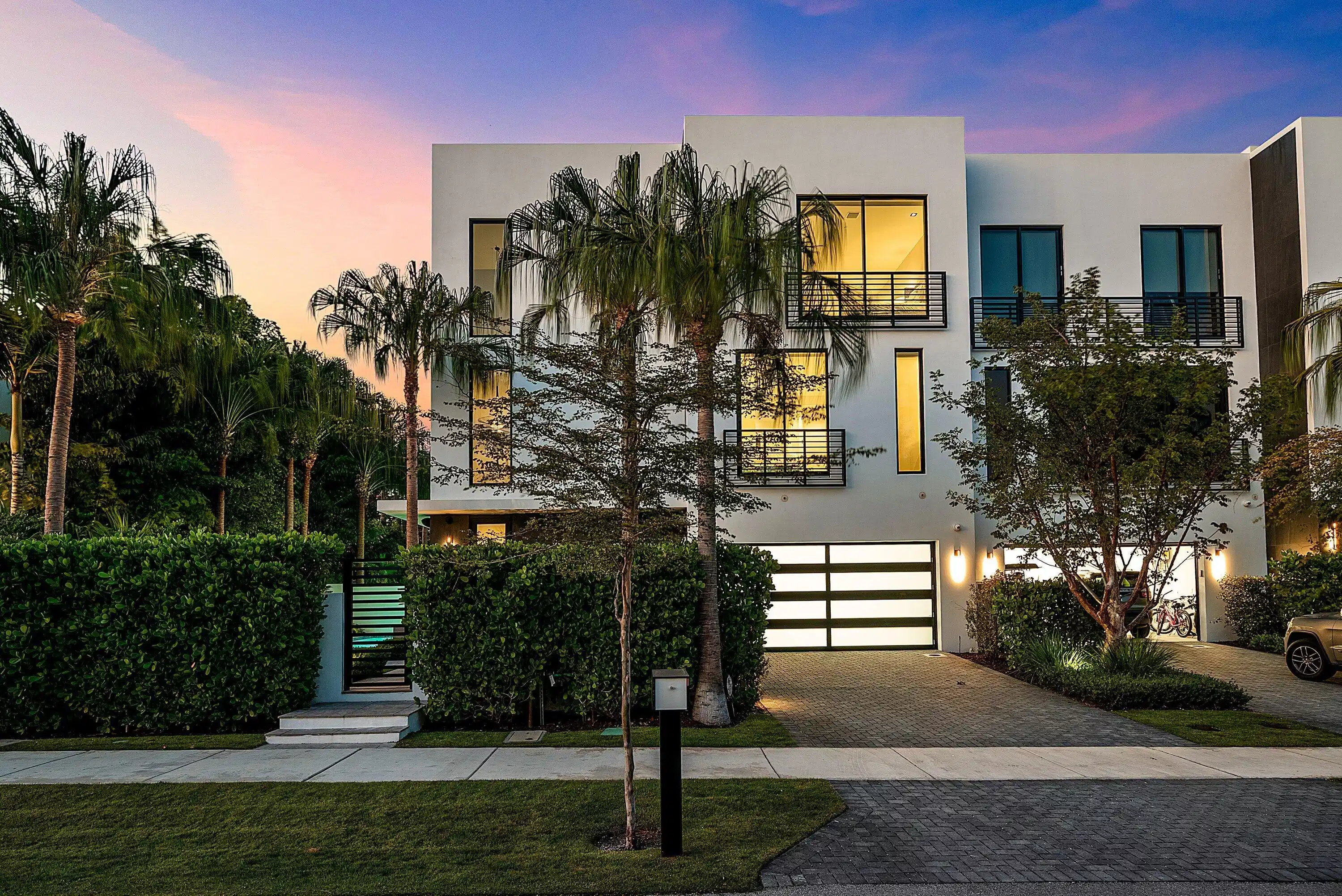 Image 1: 067-927WitherspoonLane-DelrayBeach-FL-33