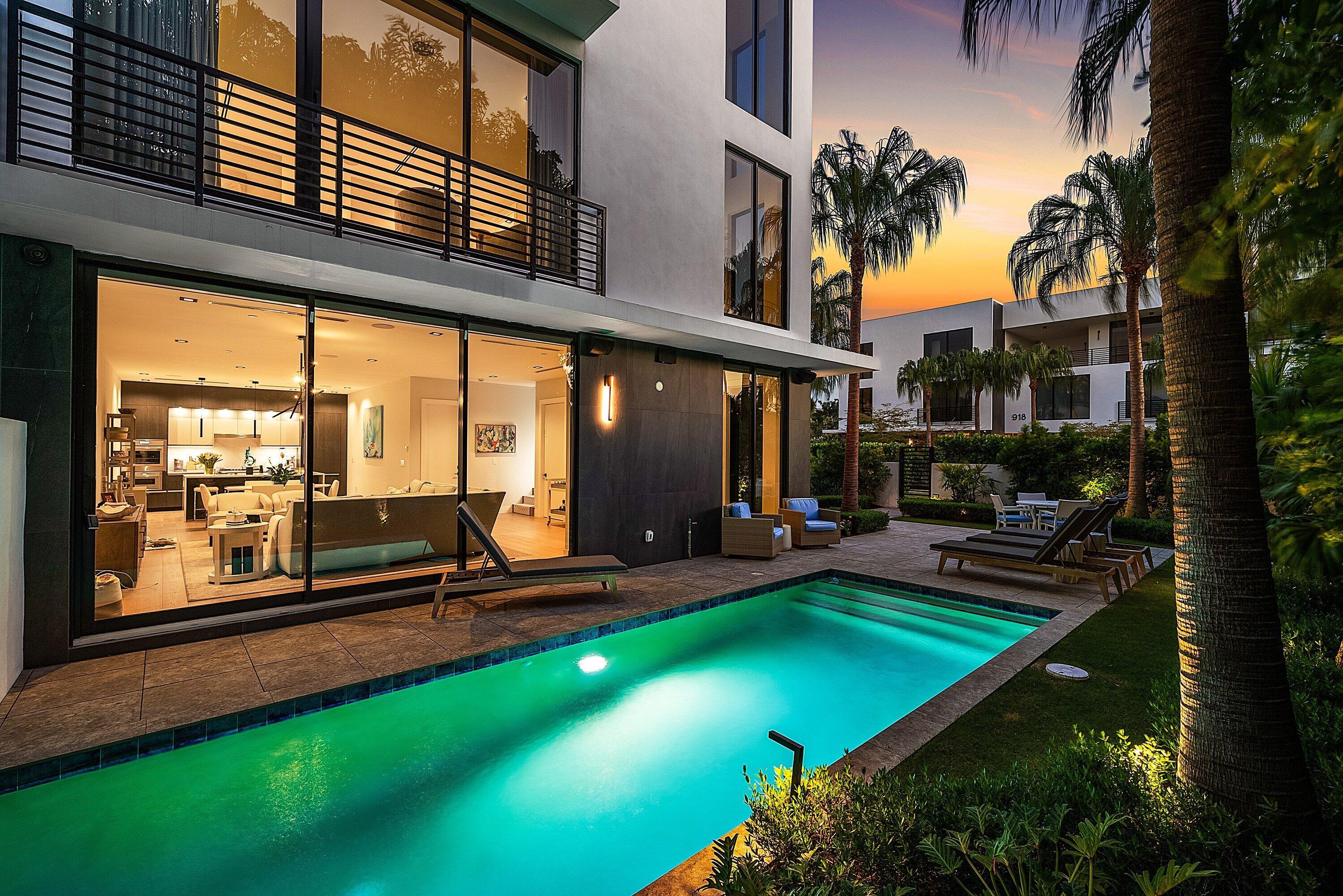 Image 2: 073-927WitherspoonLane-DelrayBeach-FL-33