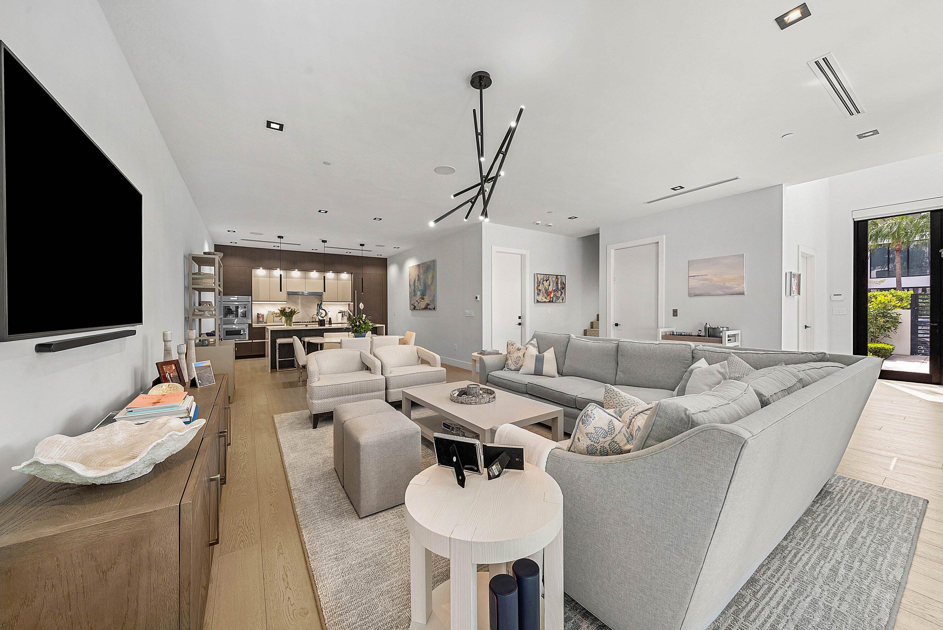Image 4: 012-927WitherspoonLane-DelrayBeach-FL-33