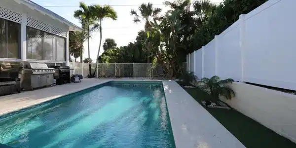 Image 4: Pool 2