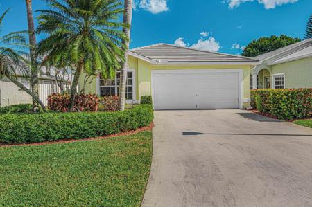 3543 SW Coco Palm Drive