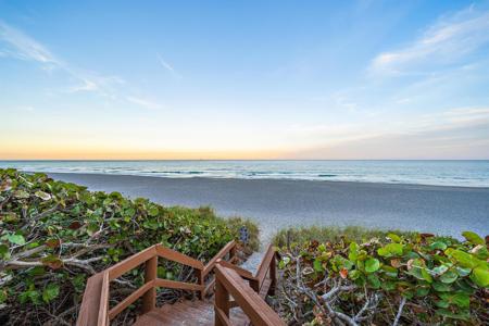 300 Ocean Trail Way