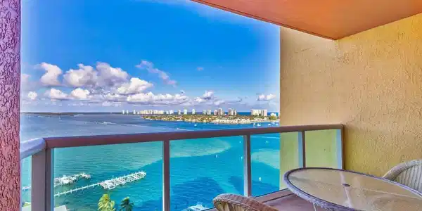2650 Lake Shore Drive