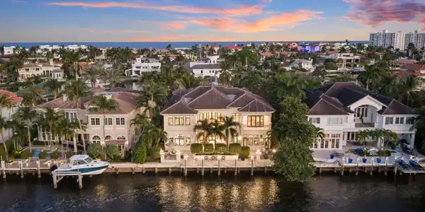 4230 Intracoastal Drive