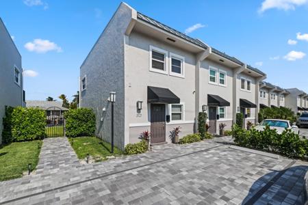 3121 Spanish Trail