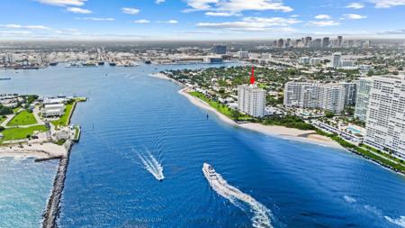 2100 S Ocean Dr