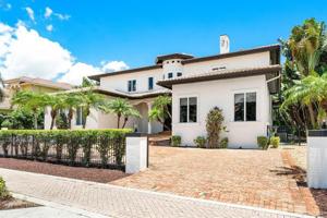 14 E Ocean Avenue