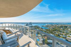 2700 N Ocean Drive
