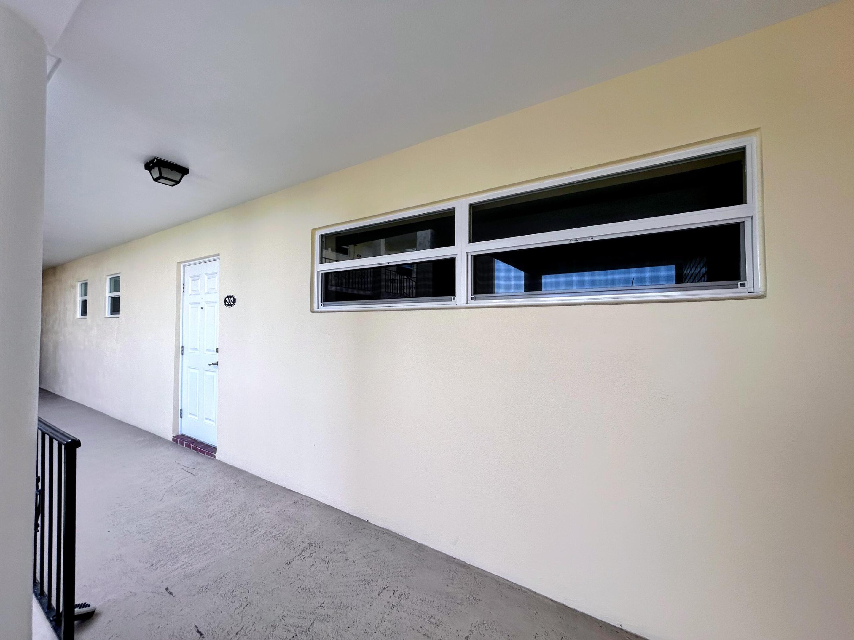 Image 4: FRONT IMPACT WINDOWS
