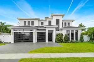421 NE 10th Street