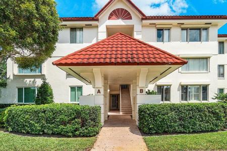 104 Half Moon Circle