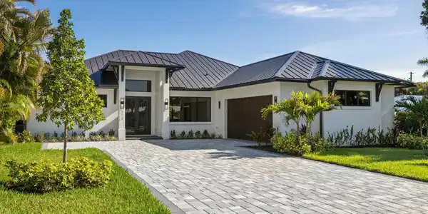 513 SW South Carolina Drive