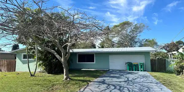 104 Boca Ciega