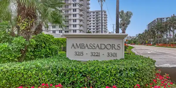 3221 S OCEAN Boulevard