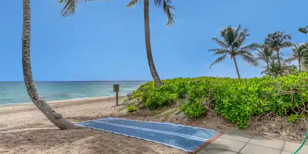 Image 3: Deeded Beach Access