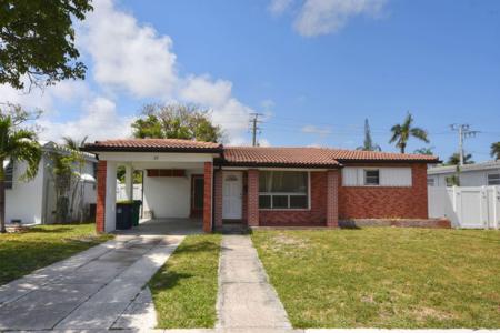 39 SE 7th St