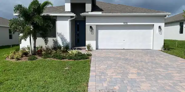 1935 NE Ocean Dunes Drive
