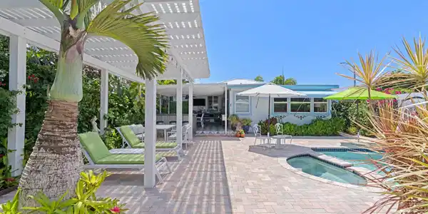 430 N Ocean Breeze