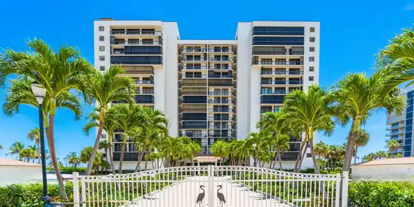3100 N Highway A1a