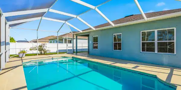 Image 2: Pool 3