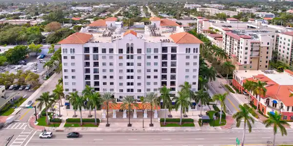 233 S Federal Highway