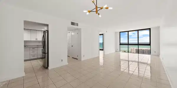 1600 S Ocean Drive