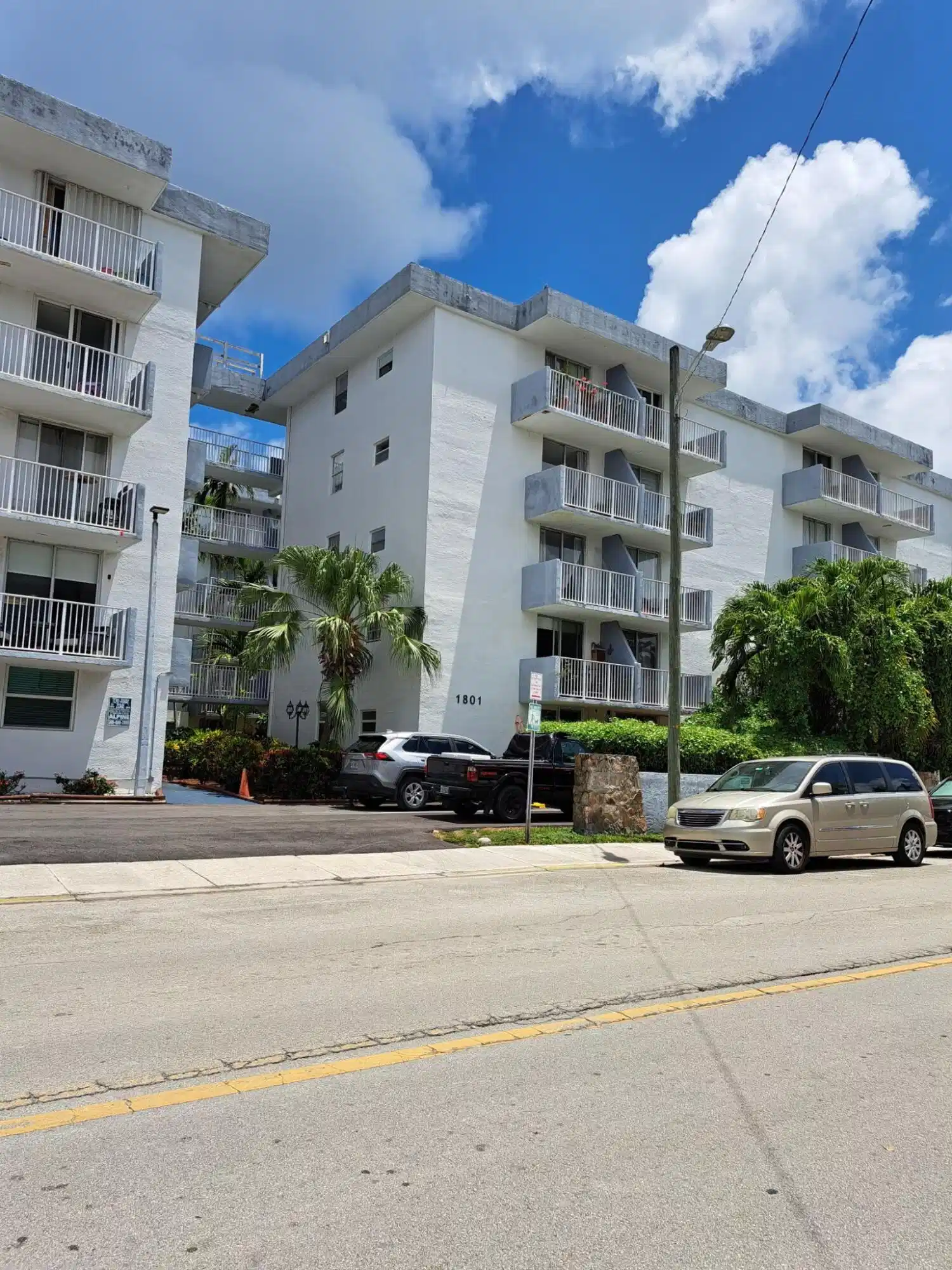 Image 1: BUILDING EXTERIOR
