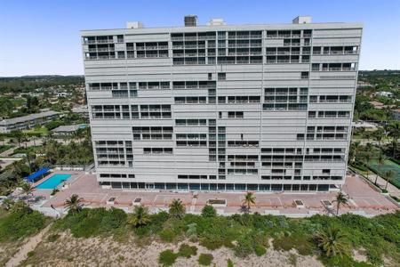 2600 S Ocean Blvd