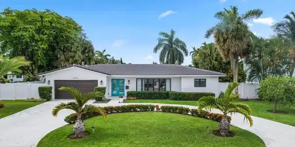 2620 NE 45th Street