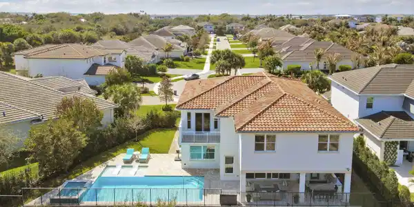 Image 3: Property Overview