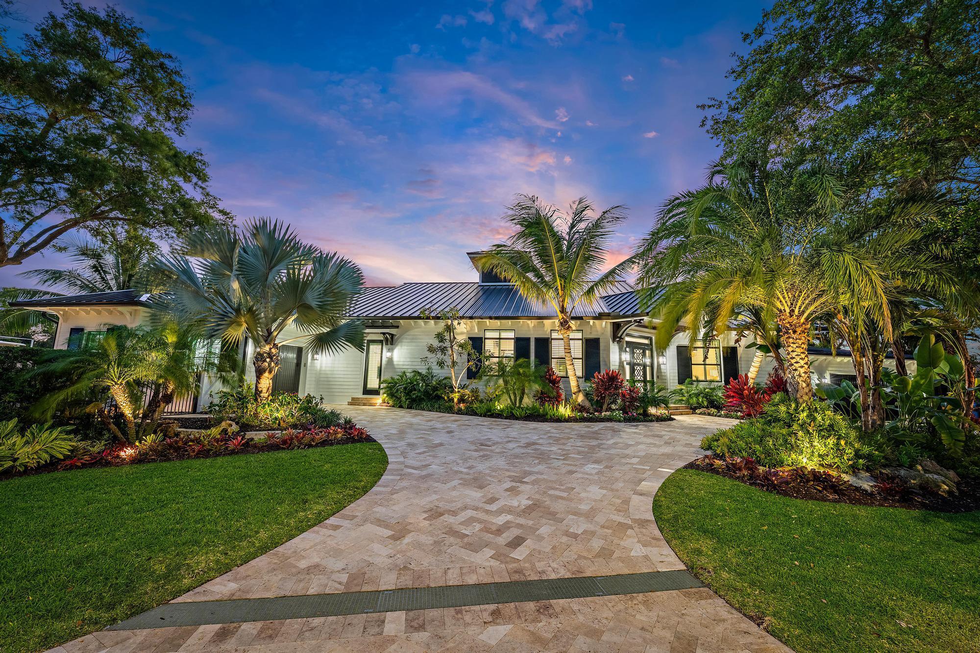 Image 1: 942 Pompano Dr-49