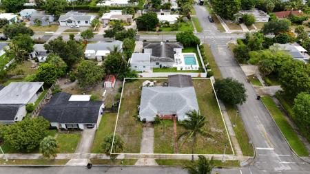 325 Franklin Road