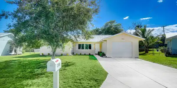 1540 NE 24th Terrace